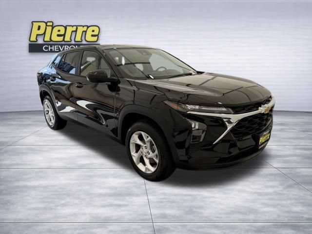 New 2026 Chevrolet Trax LS w/ LS Convenience Package FWD image 6