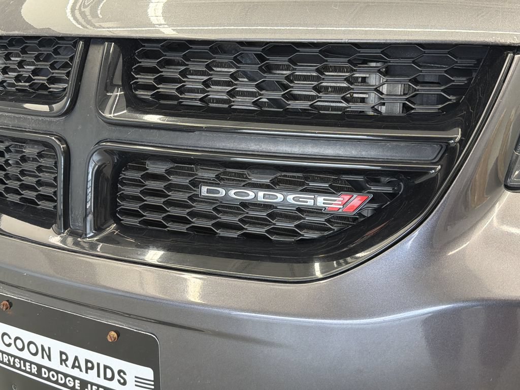 Used 2015 Dodge Grand Caravan SXT w/ Blacktop Package FWD image 12