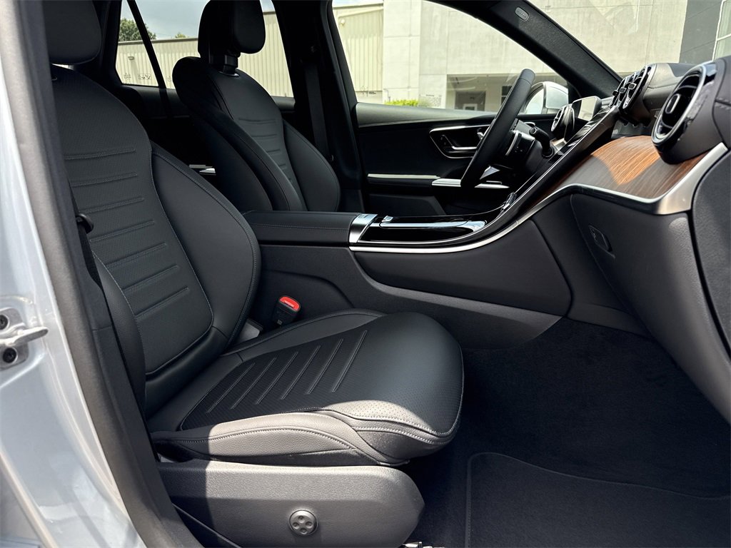 New 2025 Mercedes-Benz GLC 350e 4MATIC image 17