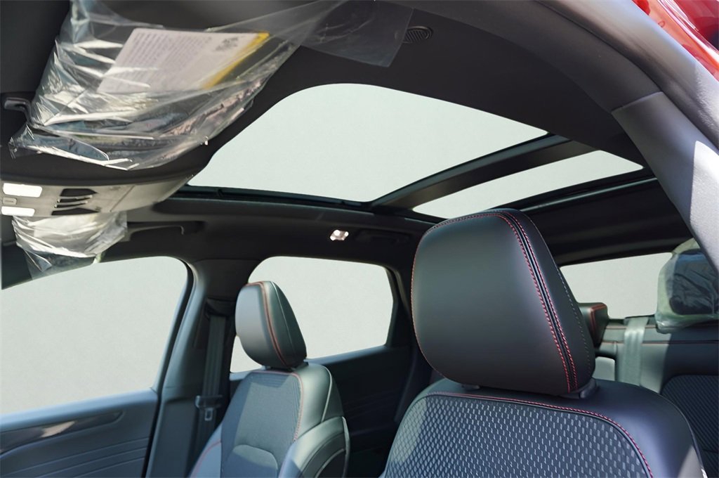 New 2025 Ford Escape ST-Line Elite w/ Tech Pack #2 image 8