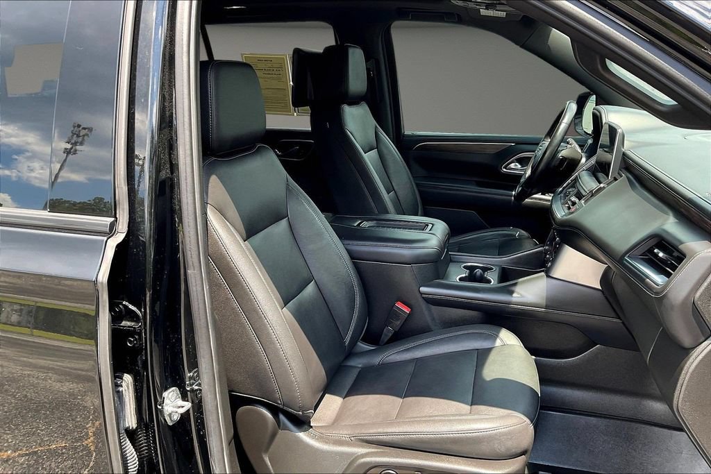 Used 2021 Chevrolet Tahoe Z71 w/ Rear Media and Nav Package AWD/4WD image 33