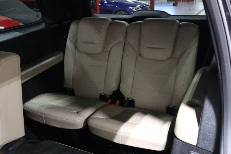 Used 2015 Mercedes-Benz GL 550 4MATIC image 40
