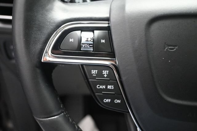 Certified 2023 Lincoln Nautilus Reserve FWD image 12