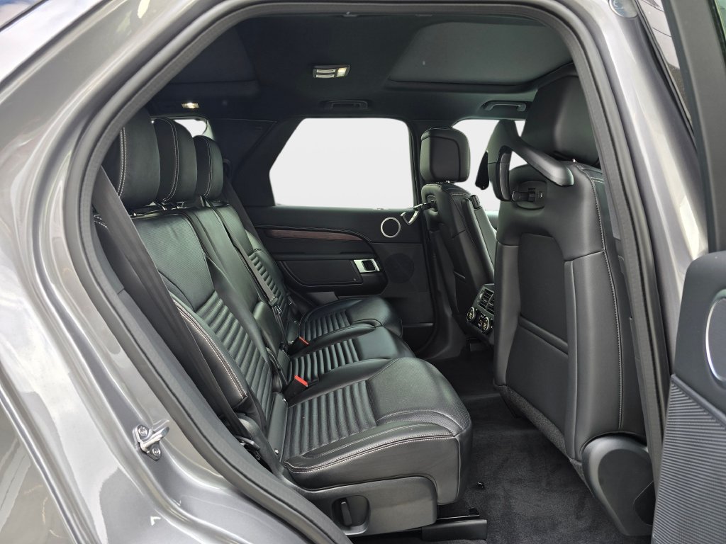 New 2026 Land Rover Discovery Dynamic SE AWD/4WD image 11