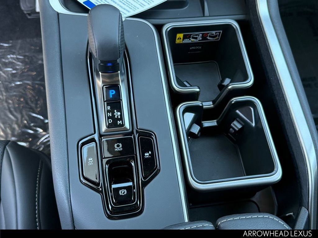New 2026 Lexus TX 500h AWD image 21