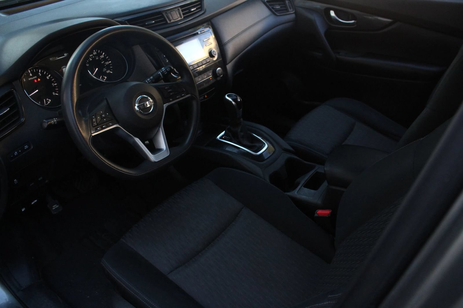 Used 2017 Nissan Rogue S w/ S Appearance Package FWD image 13