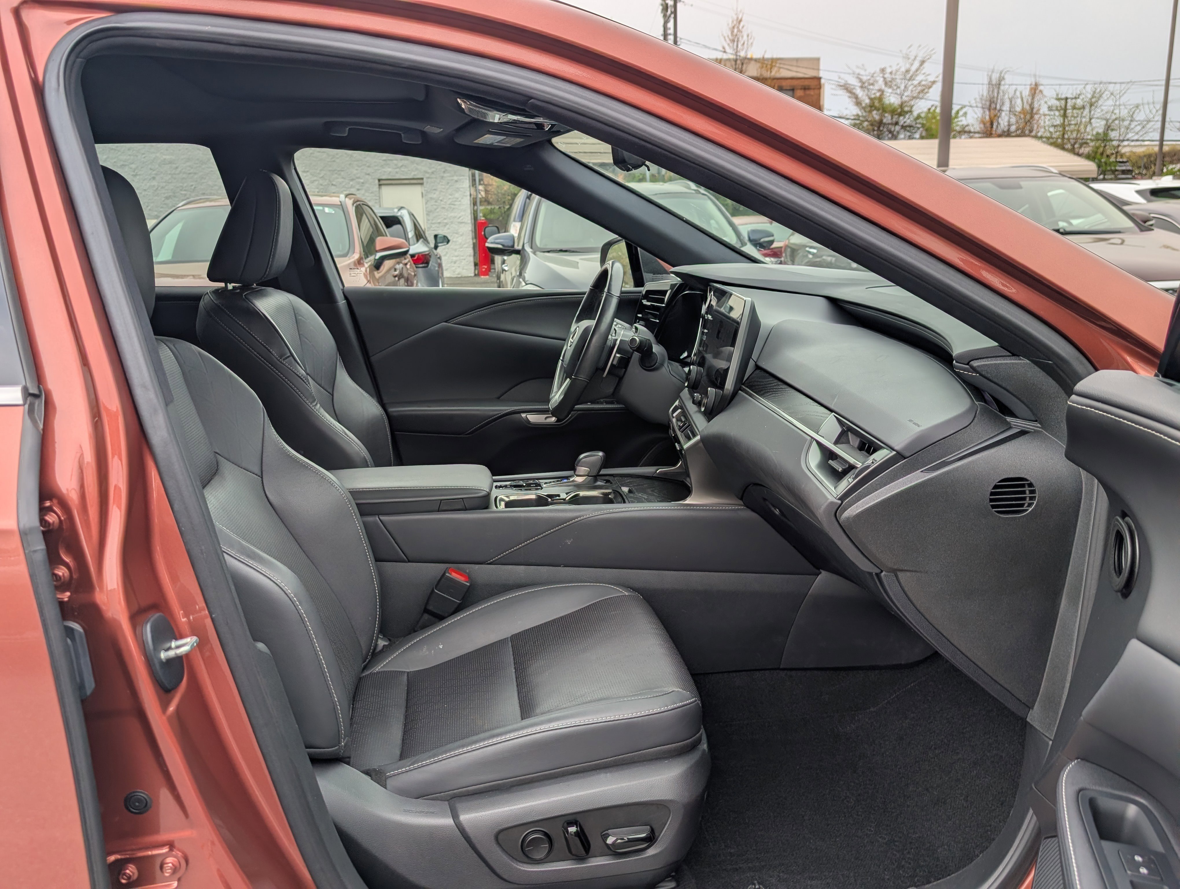 Used 2023 Lexus RX 350 Premium Plus w/ Accessory Package (Z1) image 11