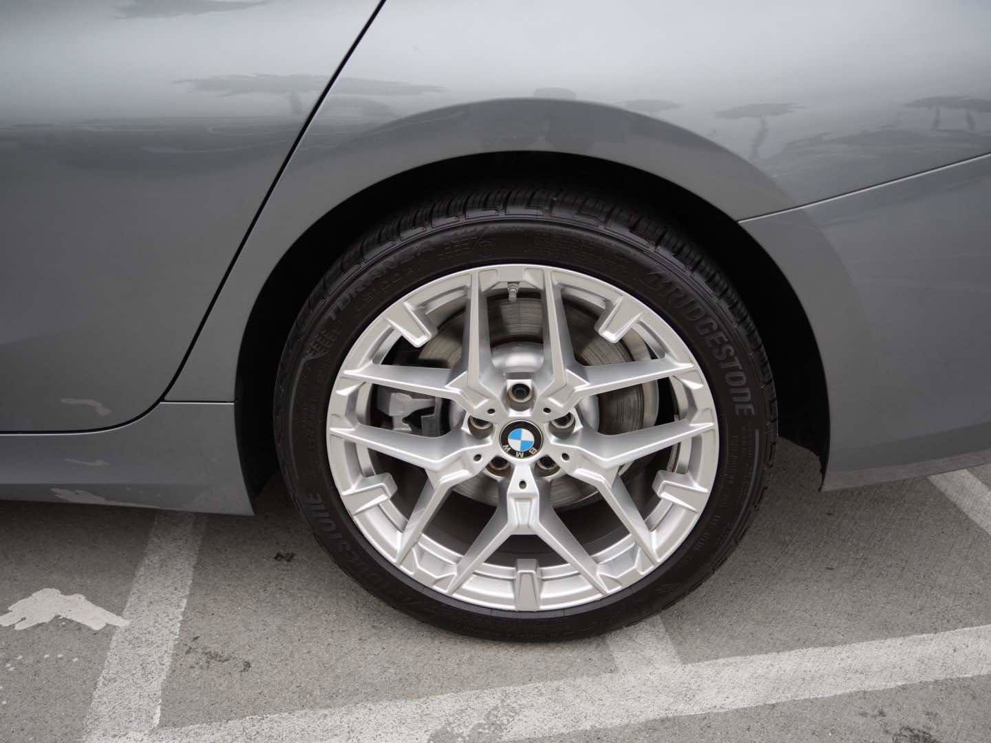 Used 2025 BMW 330i Sedan w/ Convenience Package RWD image 6