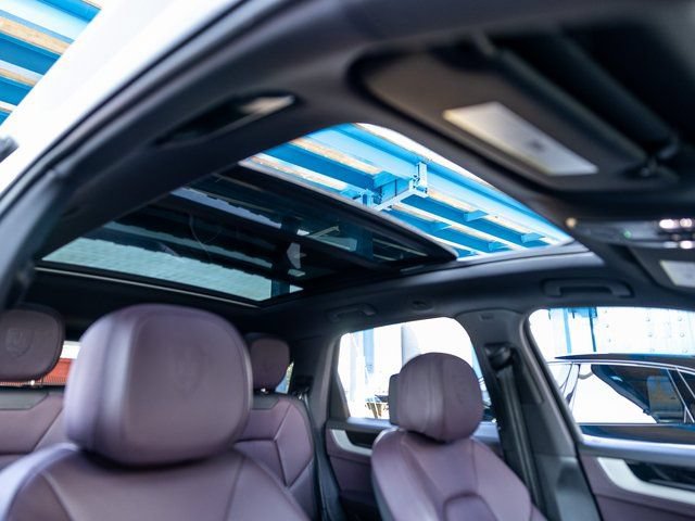 Certified 2025 Porsche Cayenne S AWD/4WD image 55