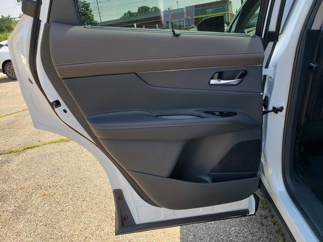 New 2025 Nissan Murano Platinum w/ Cargo Package image 14