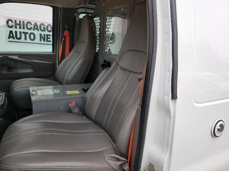 Used 2014 Chevrolet Express 2500 image 36