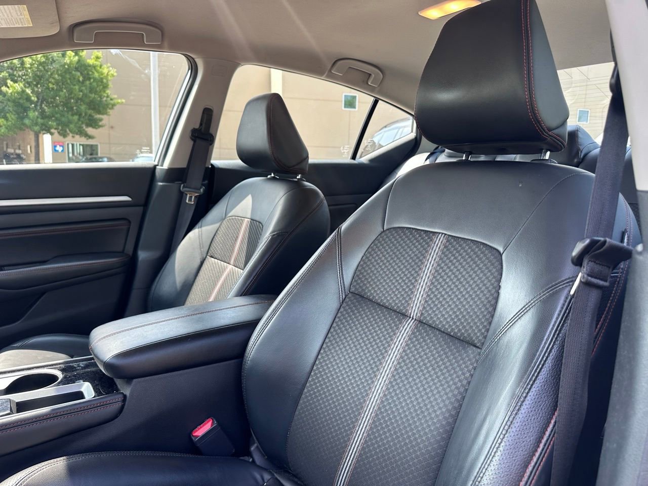 Used 2023 Nissan Altima 2.5 SR image 18