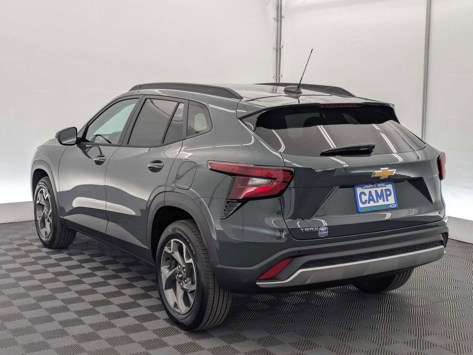 New 2026 Chevrolet Trax LT w/ Driver Confidence Package FWD image 4