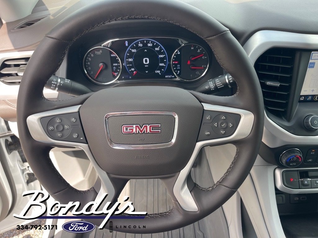 Used 2023 GMC Acadia SLT w/ Technology Package image 9