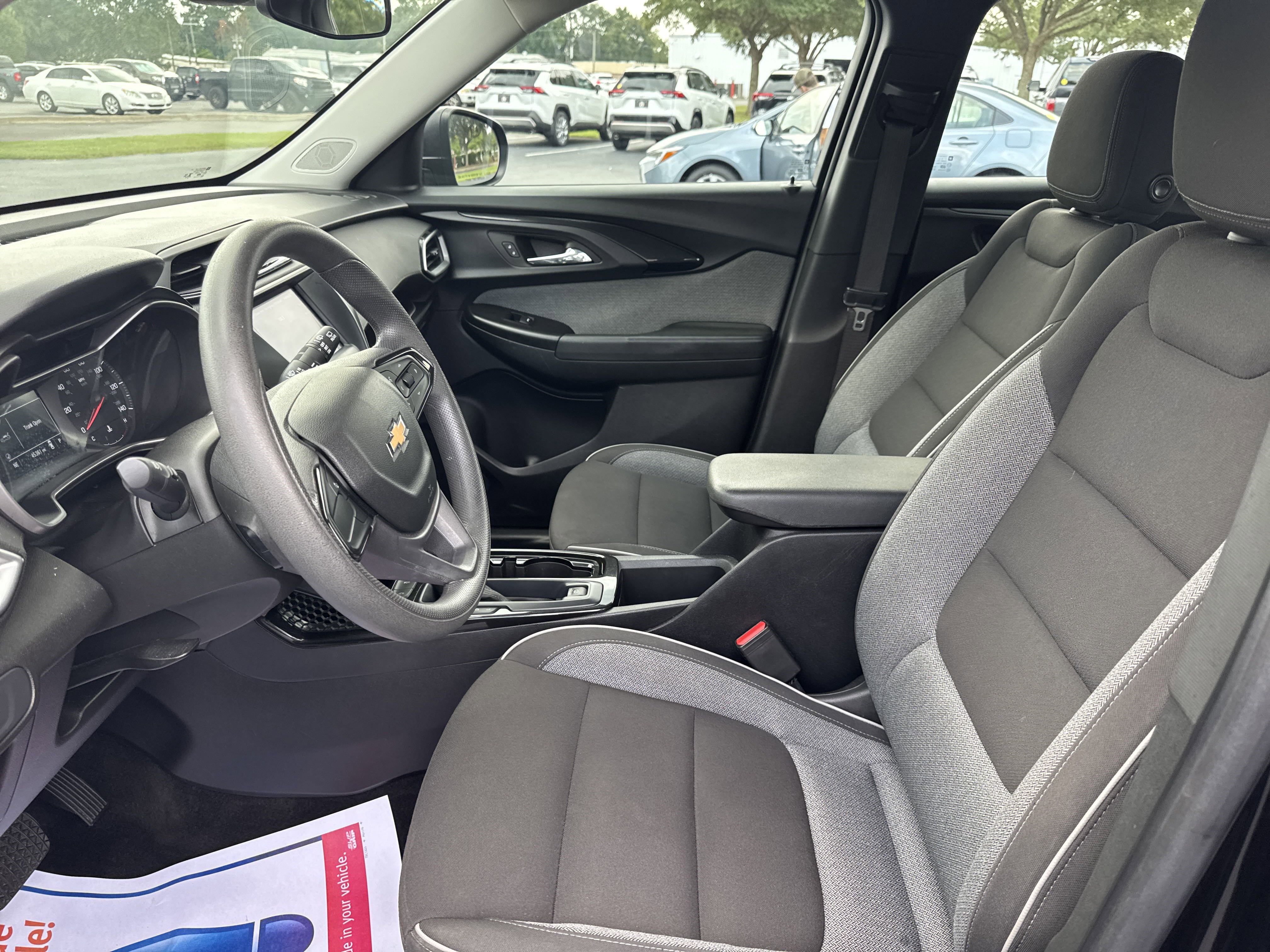 Used 2023 Chevrolet TrailBlazer LS image 13