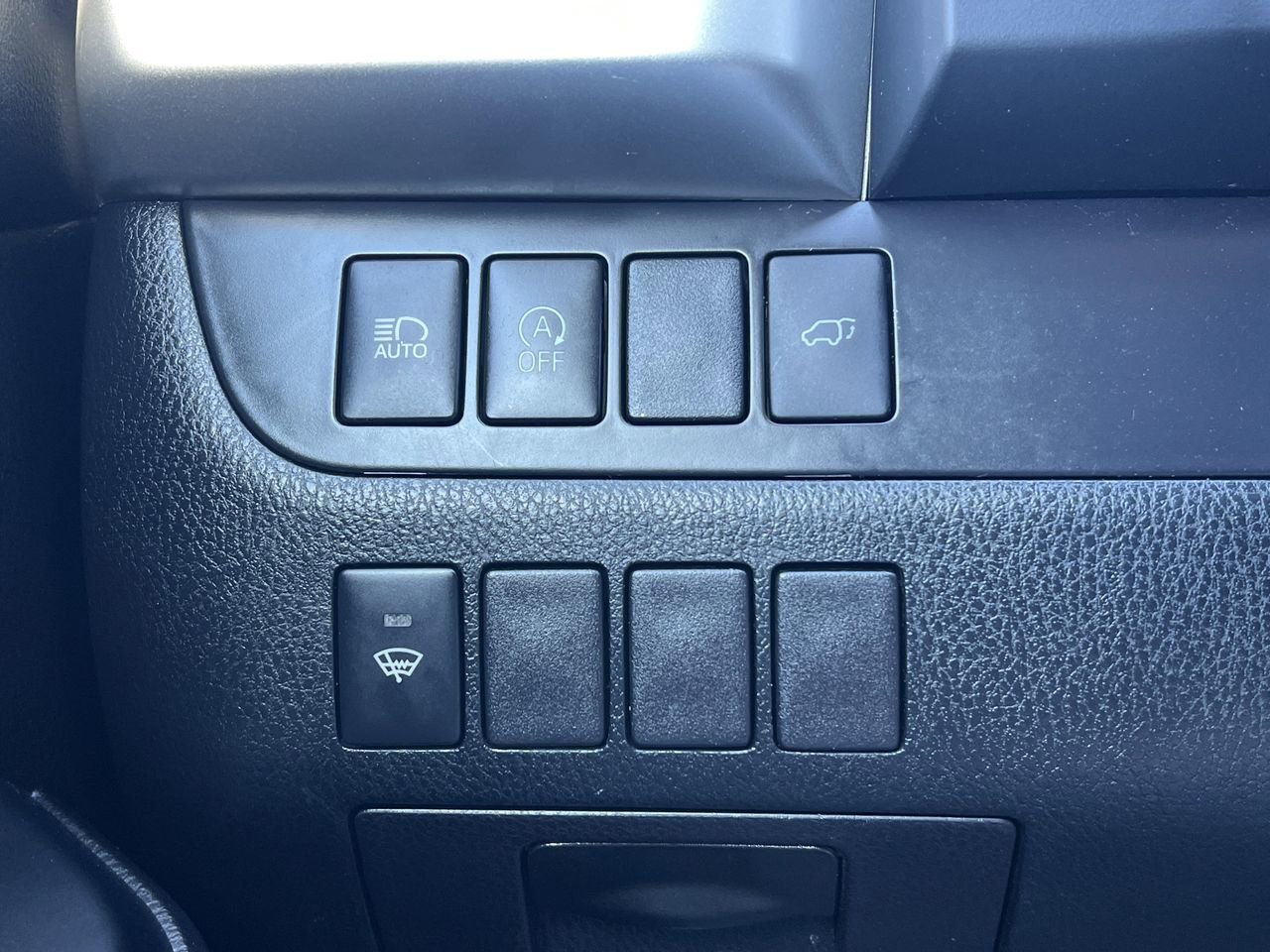 Used 2019 Toyota Highlander XLE image 19