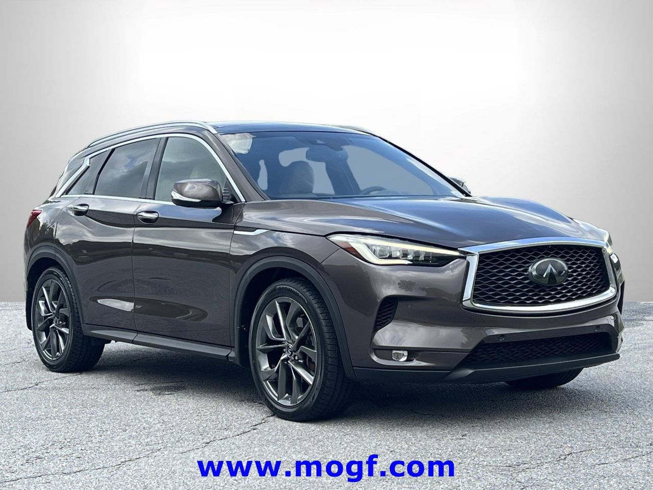Used 2019 INFINITI QX50 Essential w/ Sensory Package AWD/4WD image 4