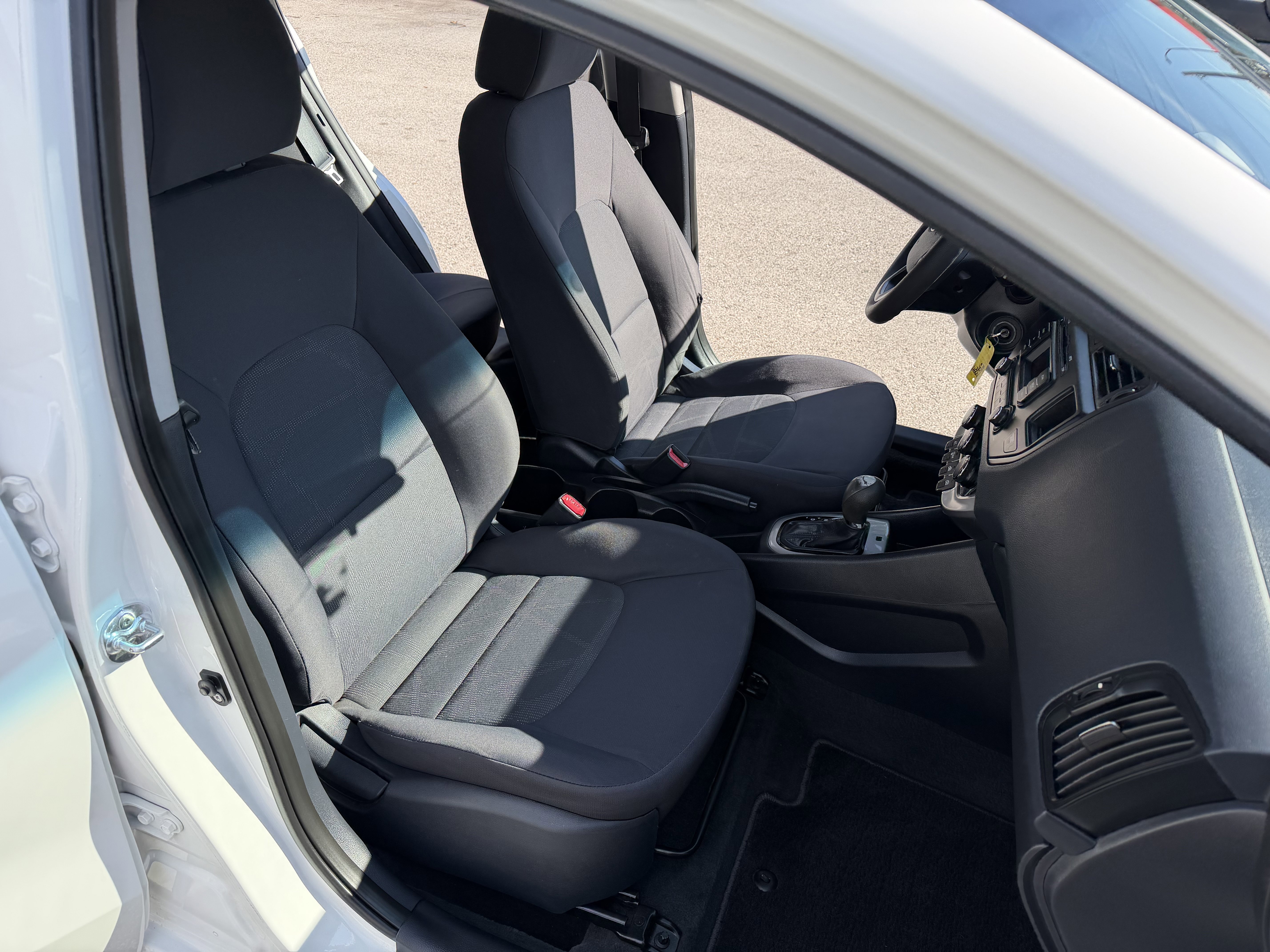 Used 2012 Kia Rio LX image 17