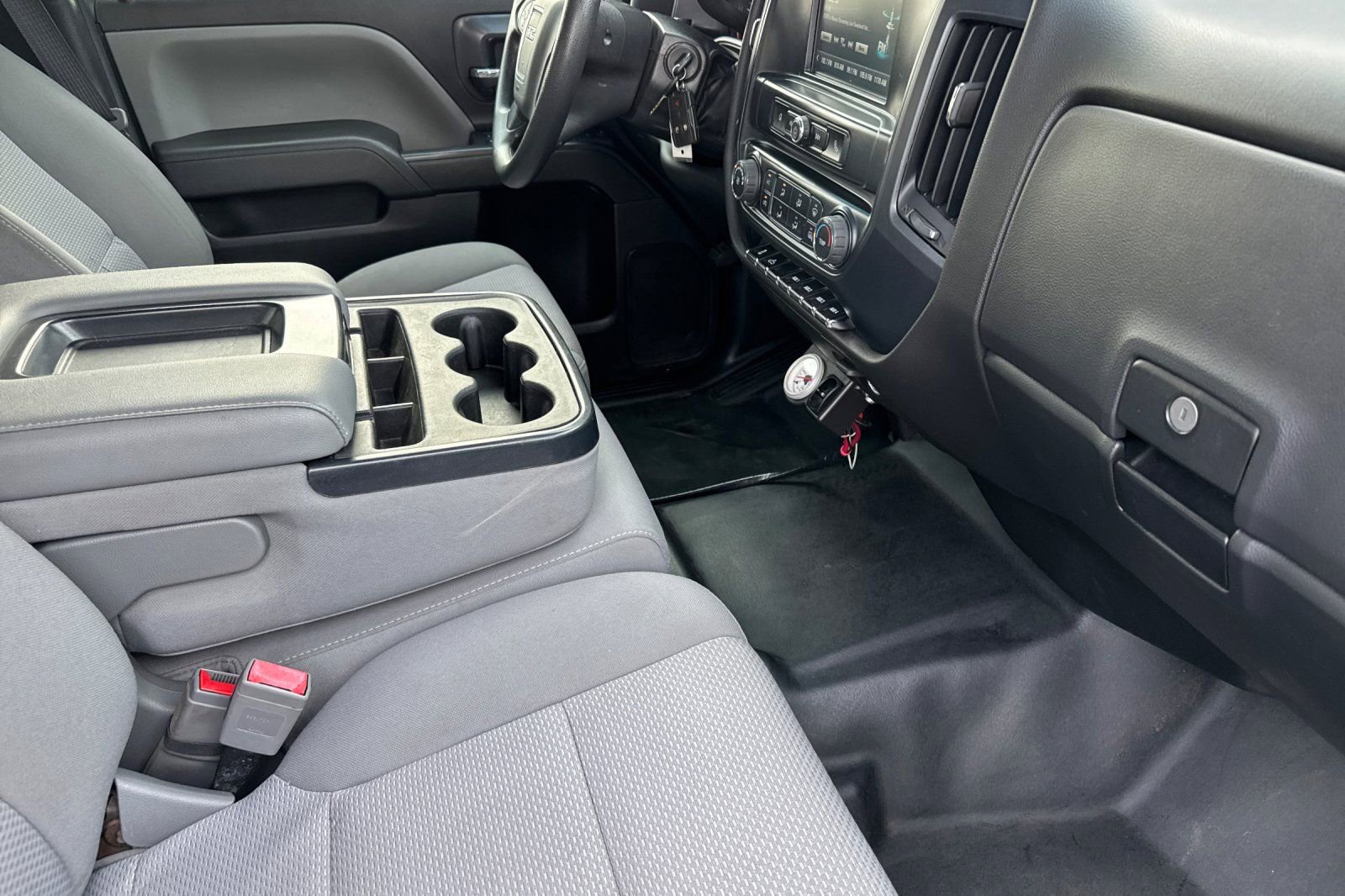 Used 2018 GMC Sierra 2500 Base w/ Sierra Convenience Package image 15