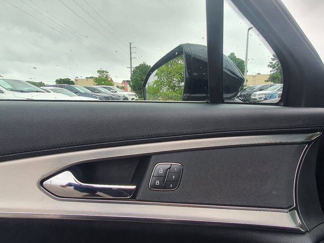 Used 2020 Lincoln Nautilus FWD image 14