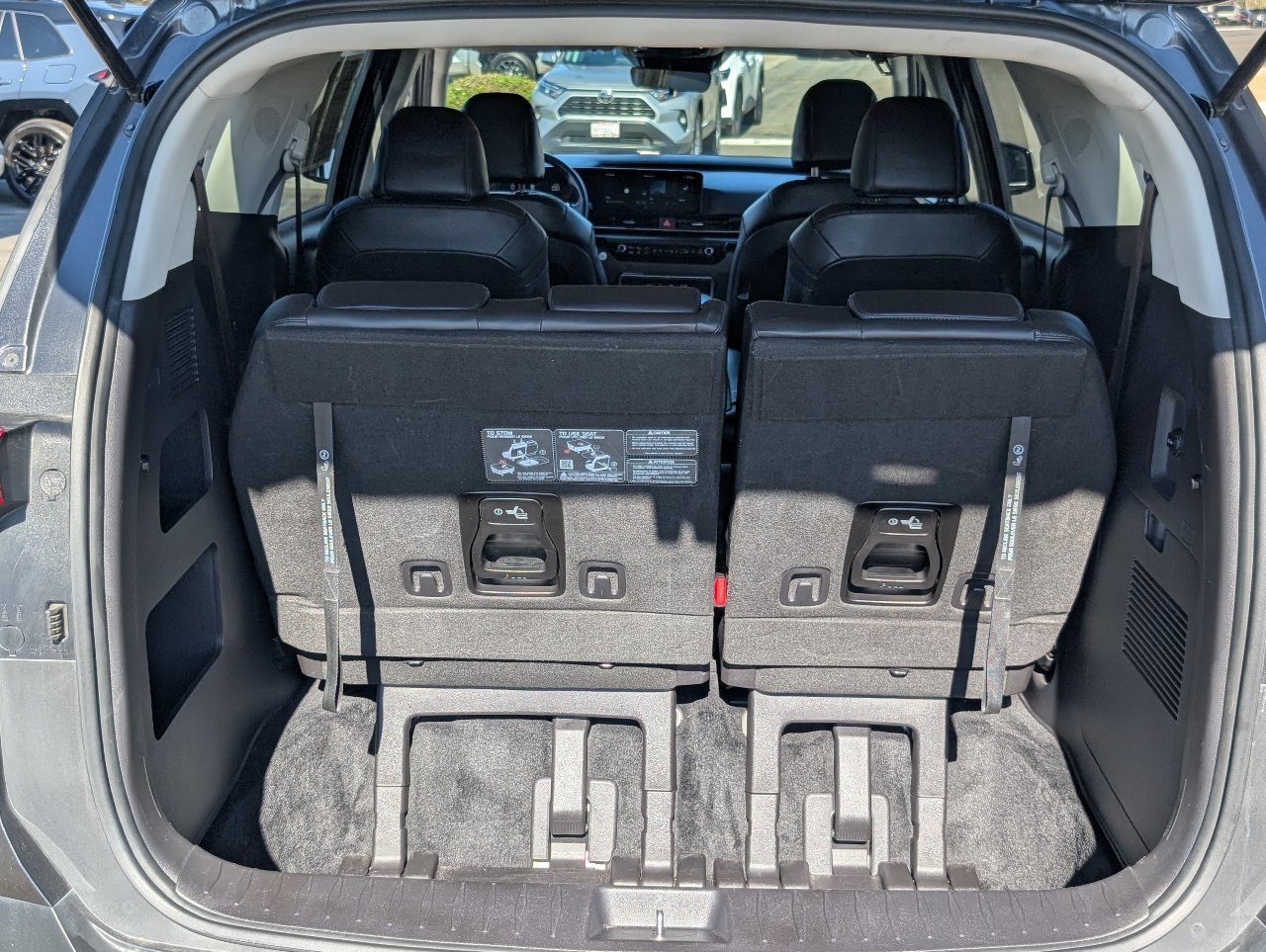 Used 2026 Kia Carnival LXS FWD image 10