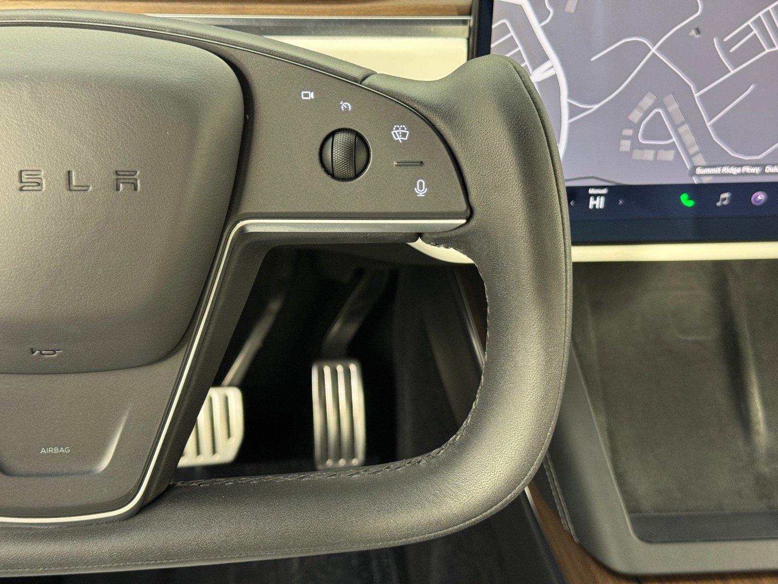 Used 2023 Tesla Model X image 19