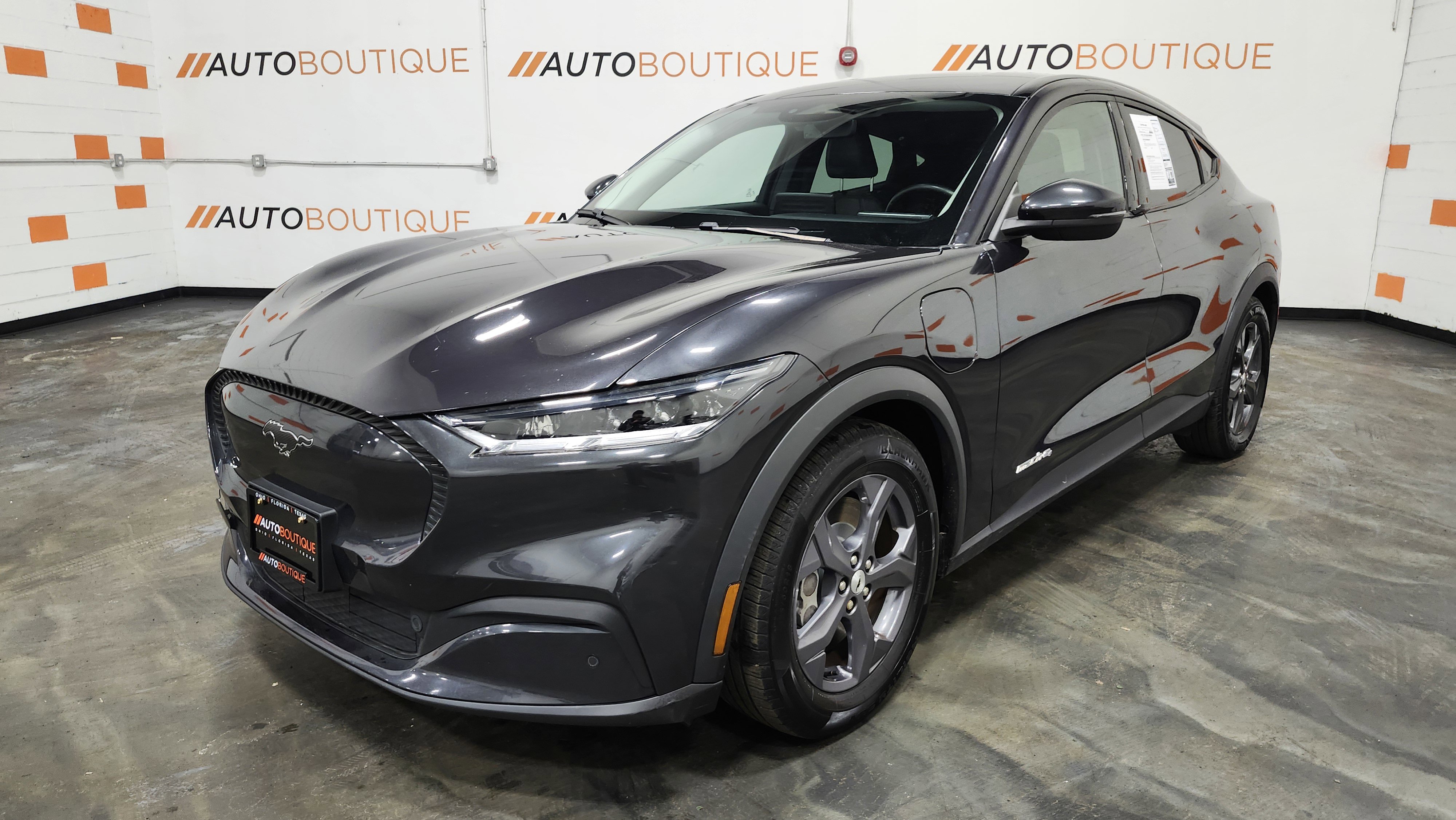 Used 2022 Ford Mustang Mach-E Select image 12