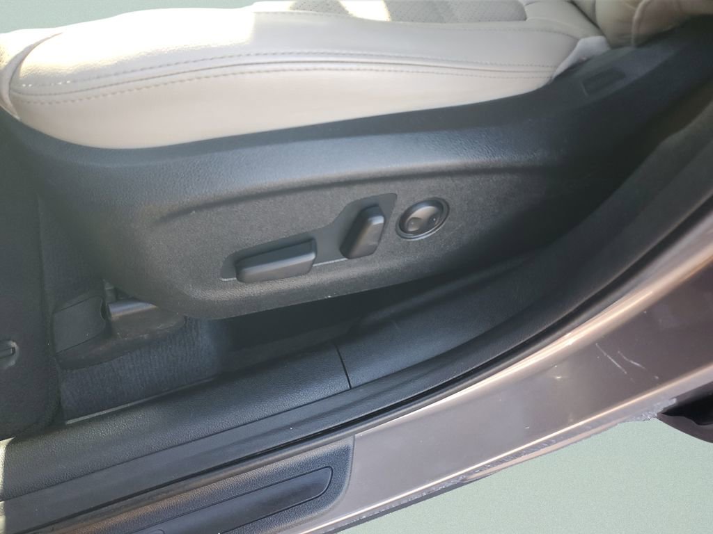 Used 2019 Kia Sorento EX image 19