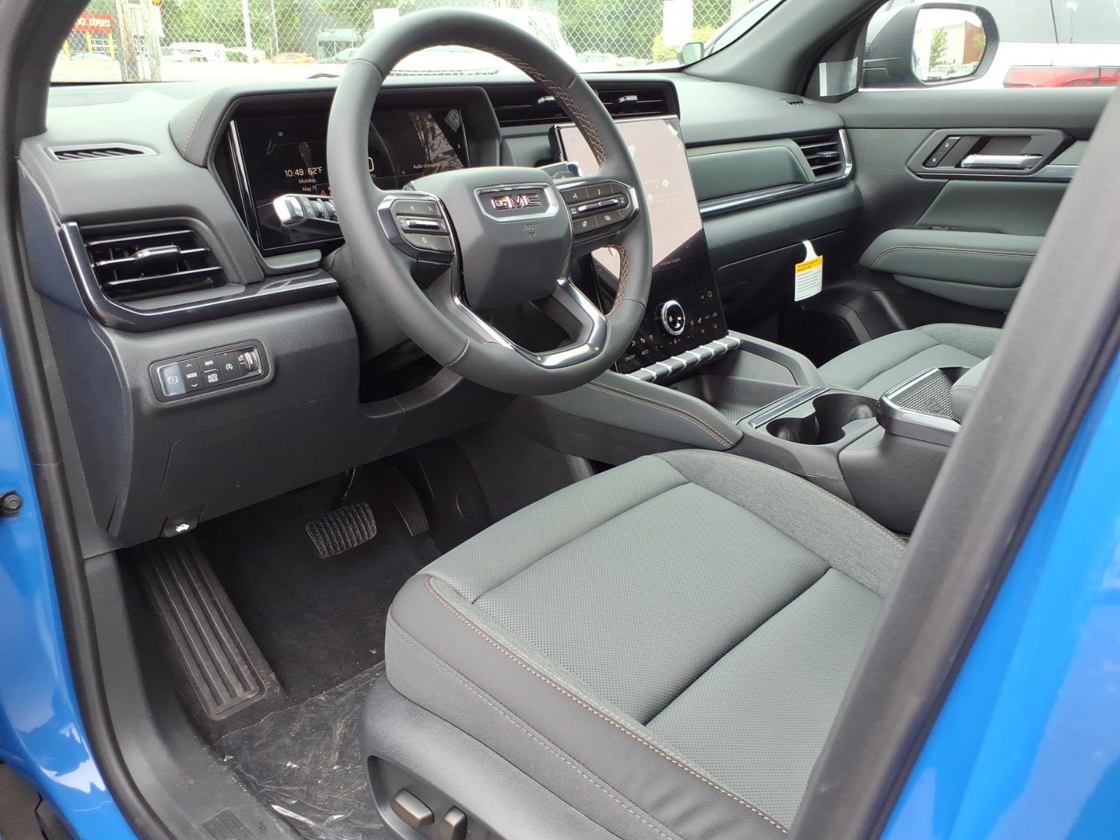 New 2026 GMC Terrain AT4 w/ Convenience Package III AWD/4WD image 13