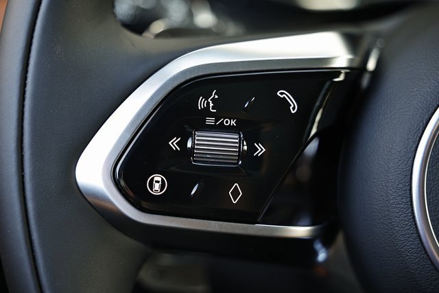 New 2026 Jaguar F-PACE R-Dynamic S image 40