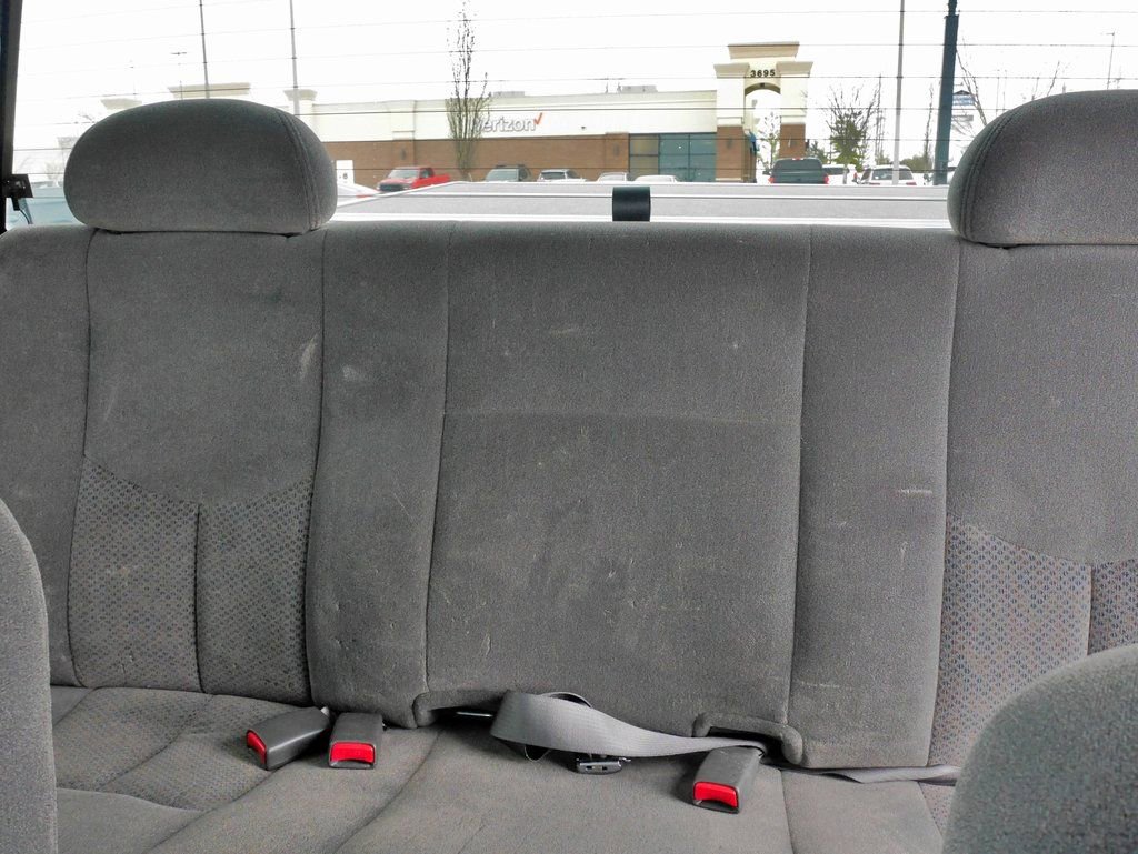 Used 2004 Chevrolet Silverado 2500 LS w/ Heavy-Duty Power Package image 25