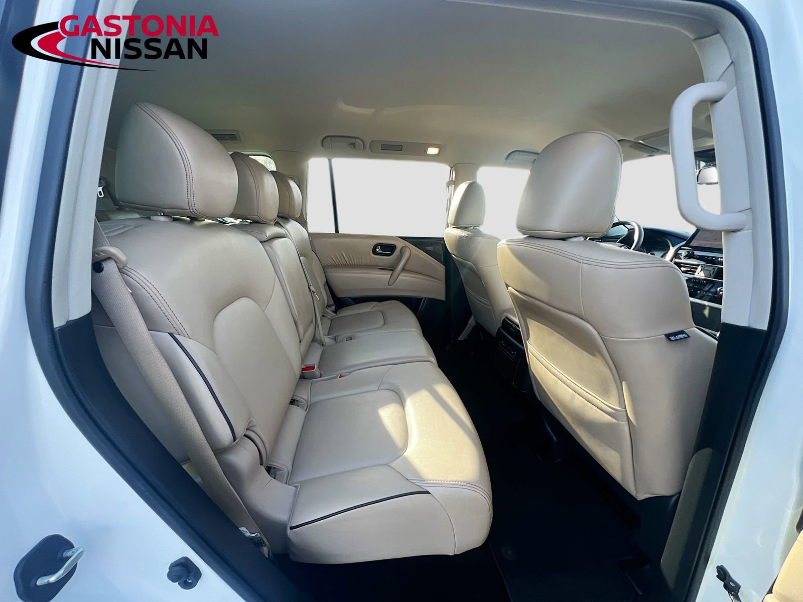 Used 2023 Nissan Armada SV image 37