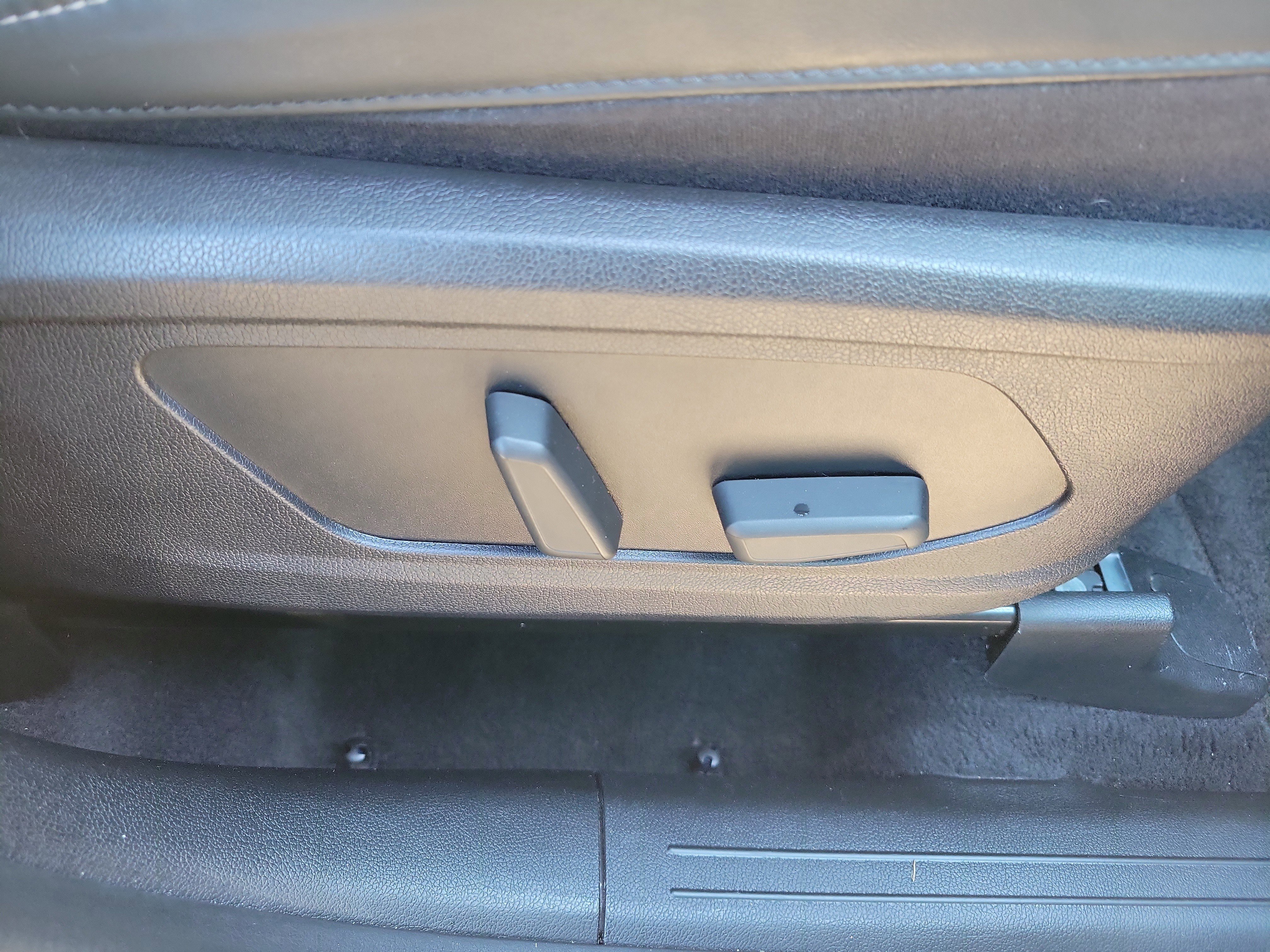 Certified 2021 Kia Sorento SX image 9