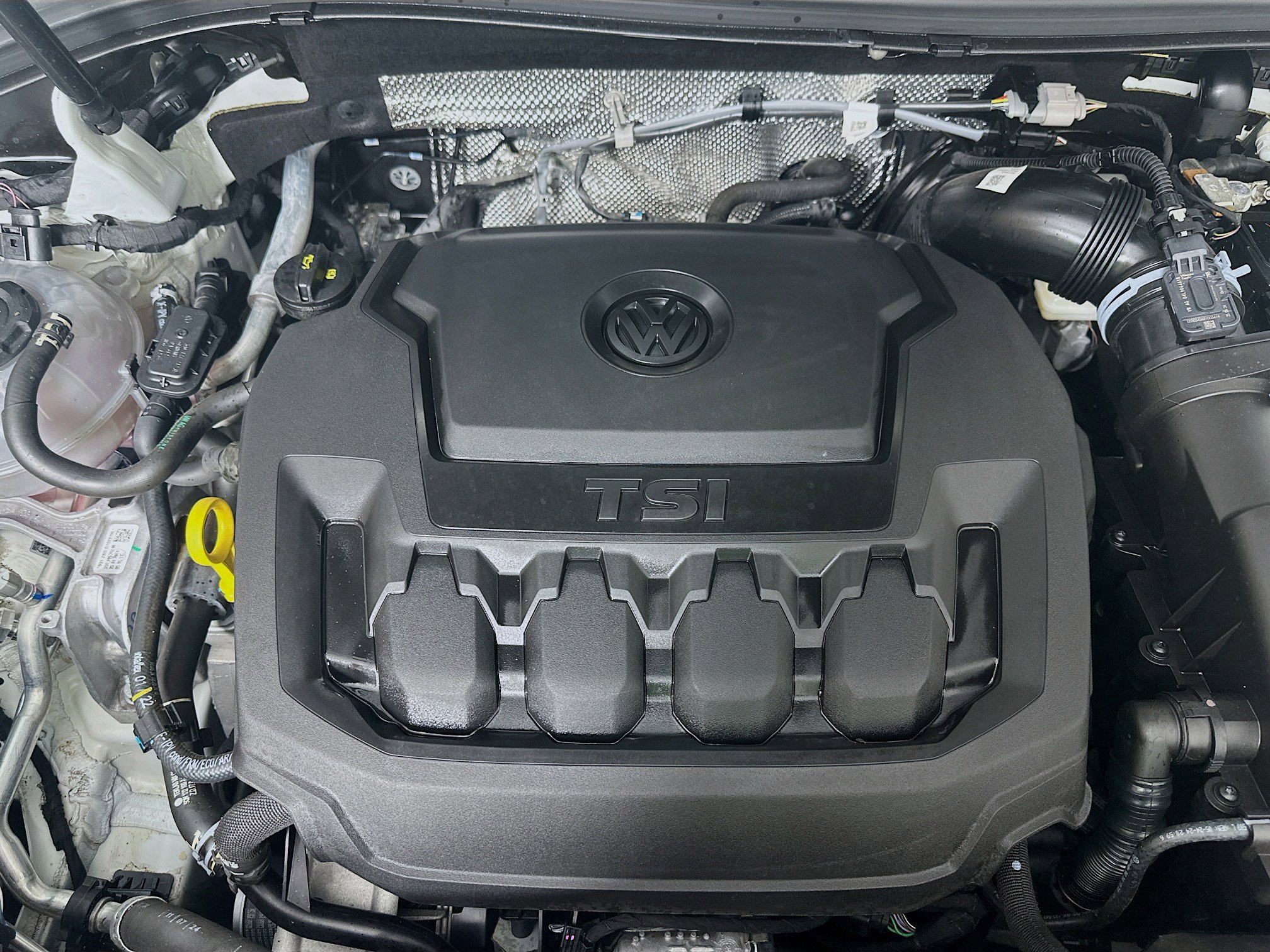 Used 2024 Volkswagen Tiguan Wolfsburg Edition image 33