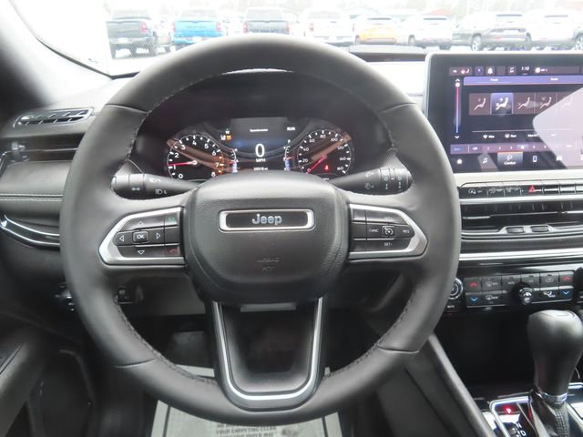 Used 2023 Jeep Compass Altitude w/ Convenience Group image 32