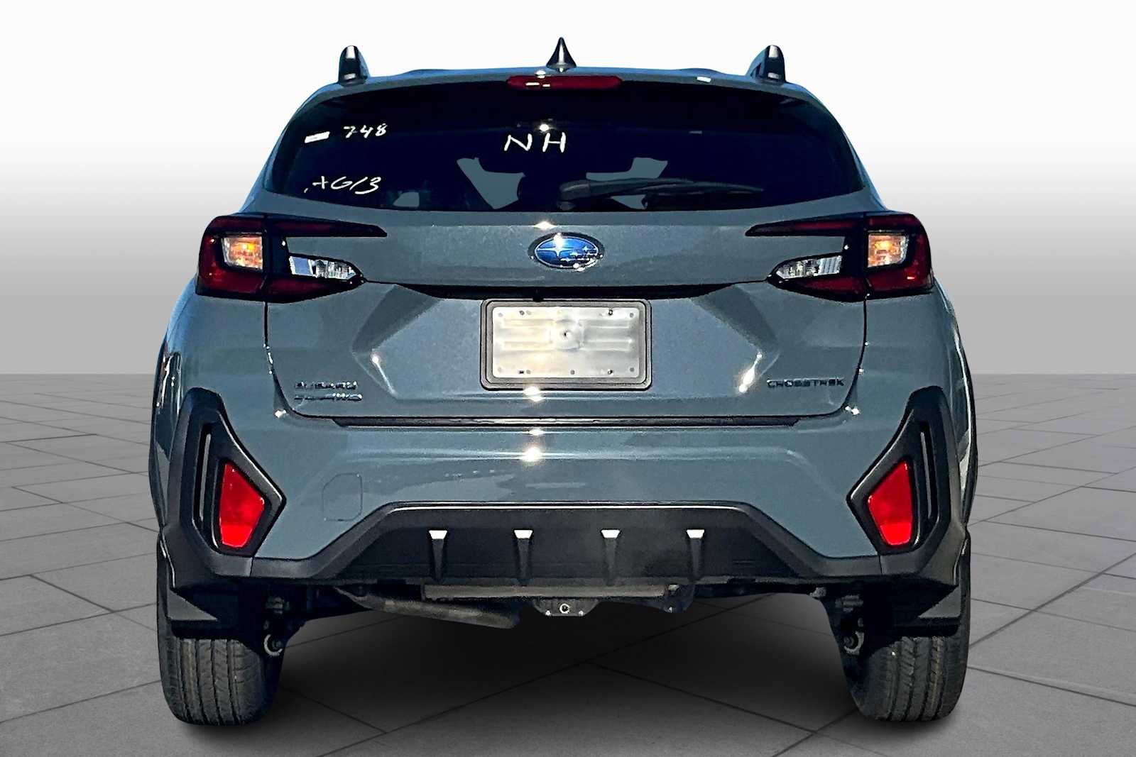 Used 2025 Subaru Crosstrek 2.5i Premium AWD/4WD image 4