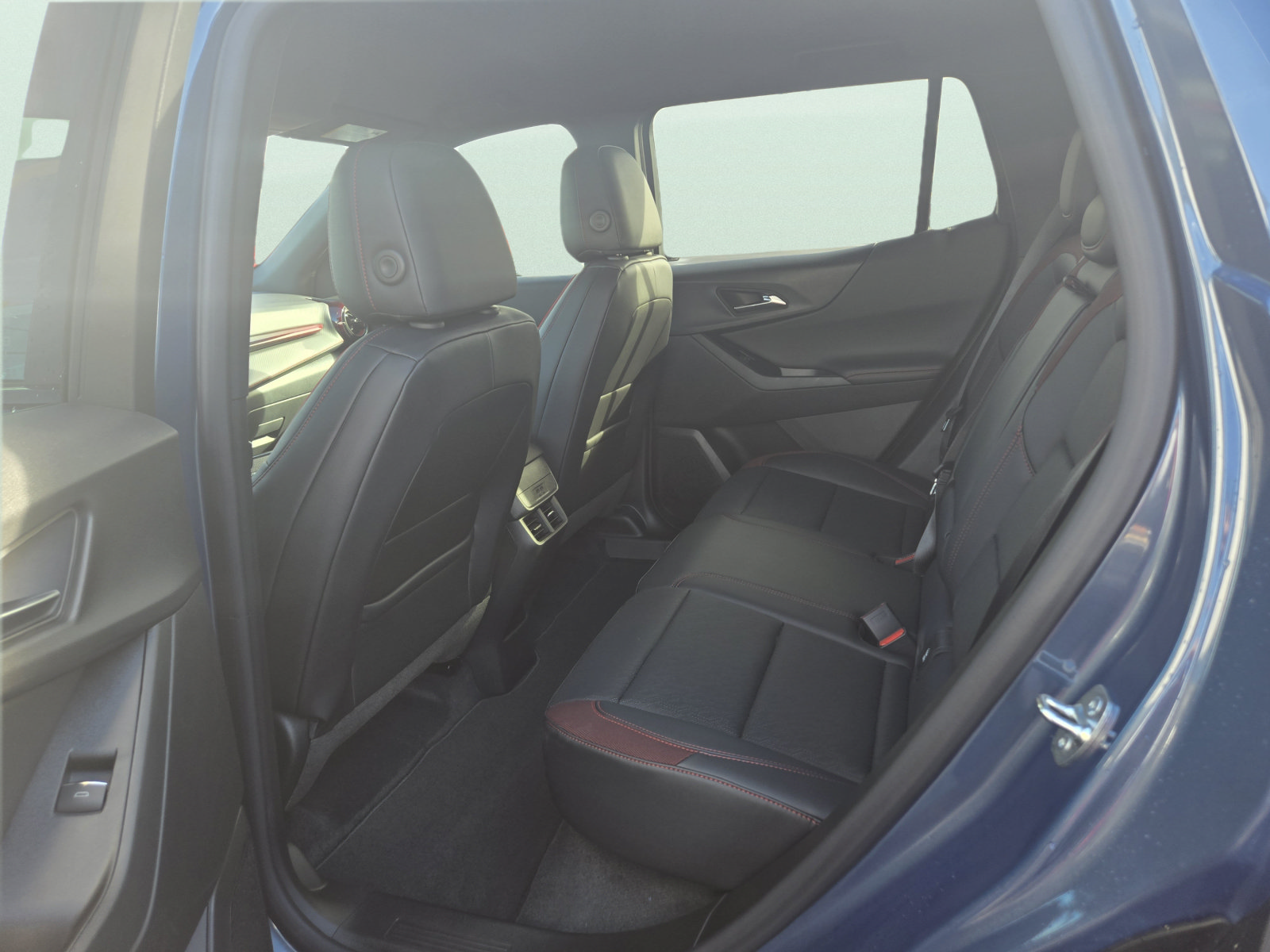 New 2027 Chevrolet Equinox RS AWD/4WD image 4