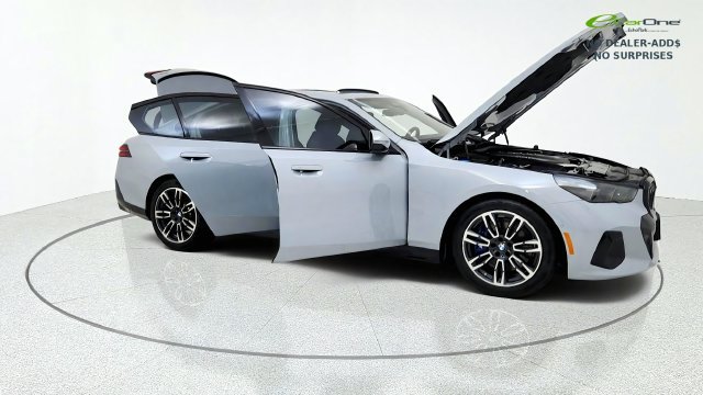 Used 2026 BMW 540i xDrive AWD/4WD image 11