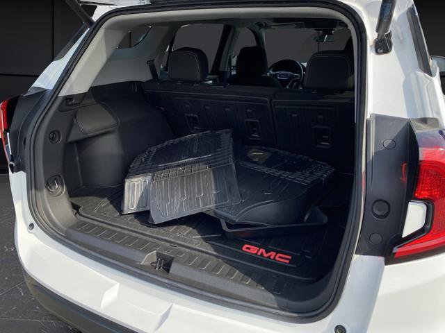 Used 2022 GMC Terrain SLE w/ Driver Convenience Package image 19