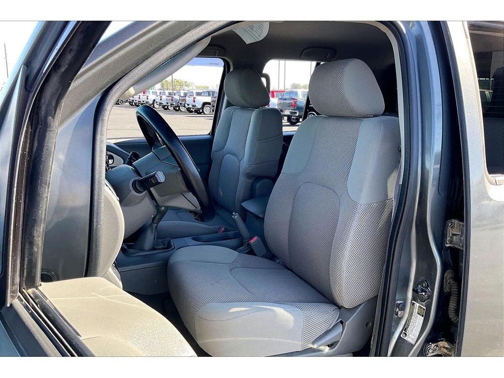 Used 2007 Nissan Frontier SE w/ SE Value Truck Pkg AWD/4WD image 26