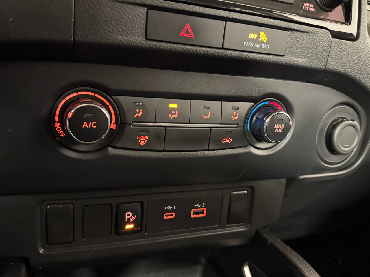 Used 2022 Nissan Frontier SV w/ Technology Package image 24