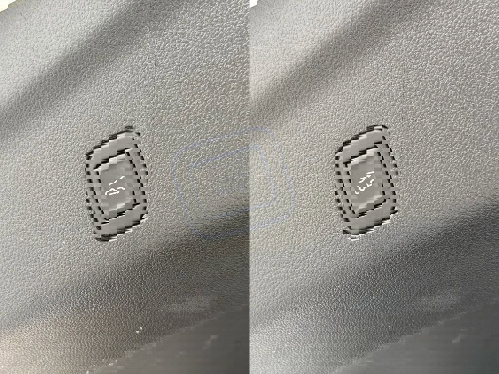 Used 2024 Chevrolet Tahoe LT image 43