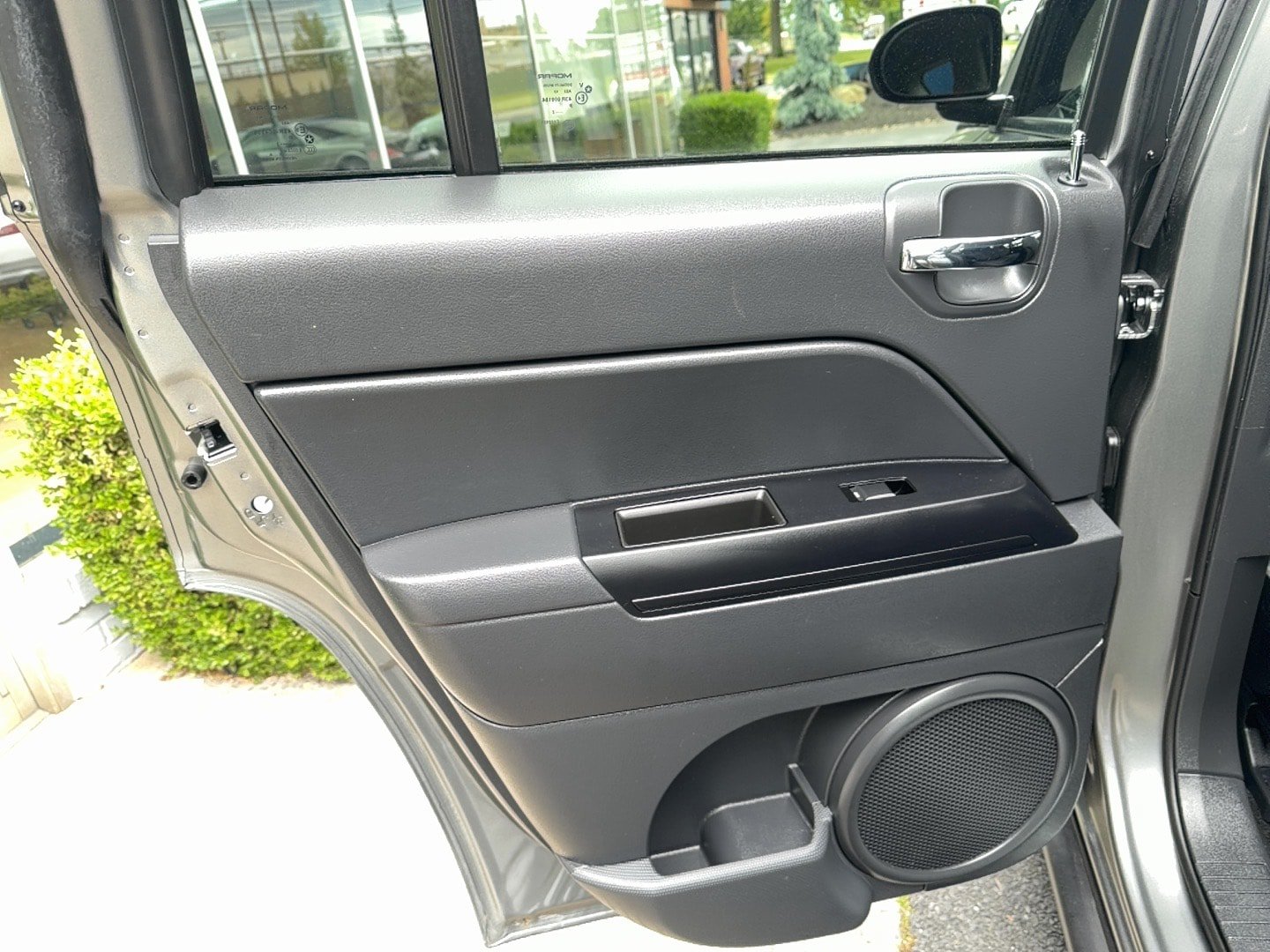 Used 2012 Jeep Compass Latitude AWD/4WD image 14