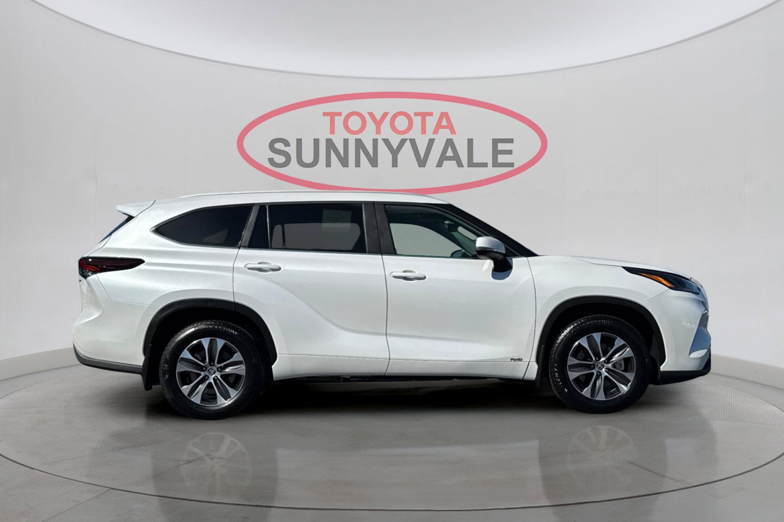 Used 2026 Toyota Highlander XLE AWD/4WD image 10