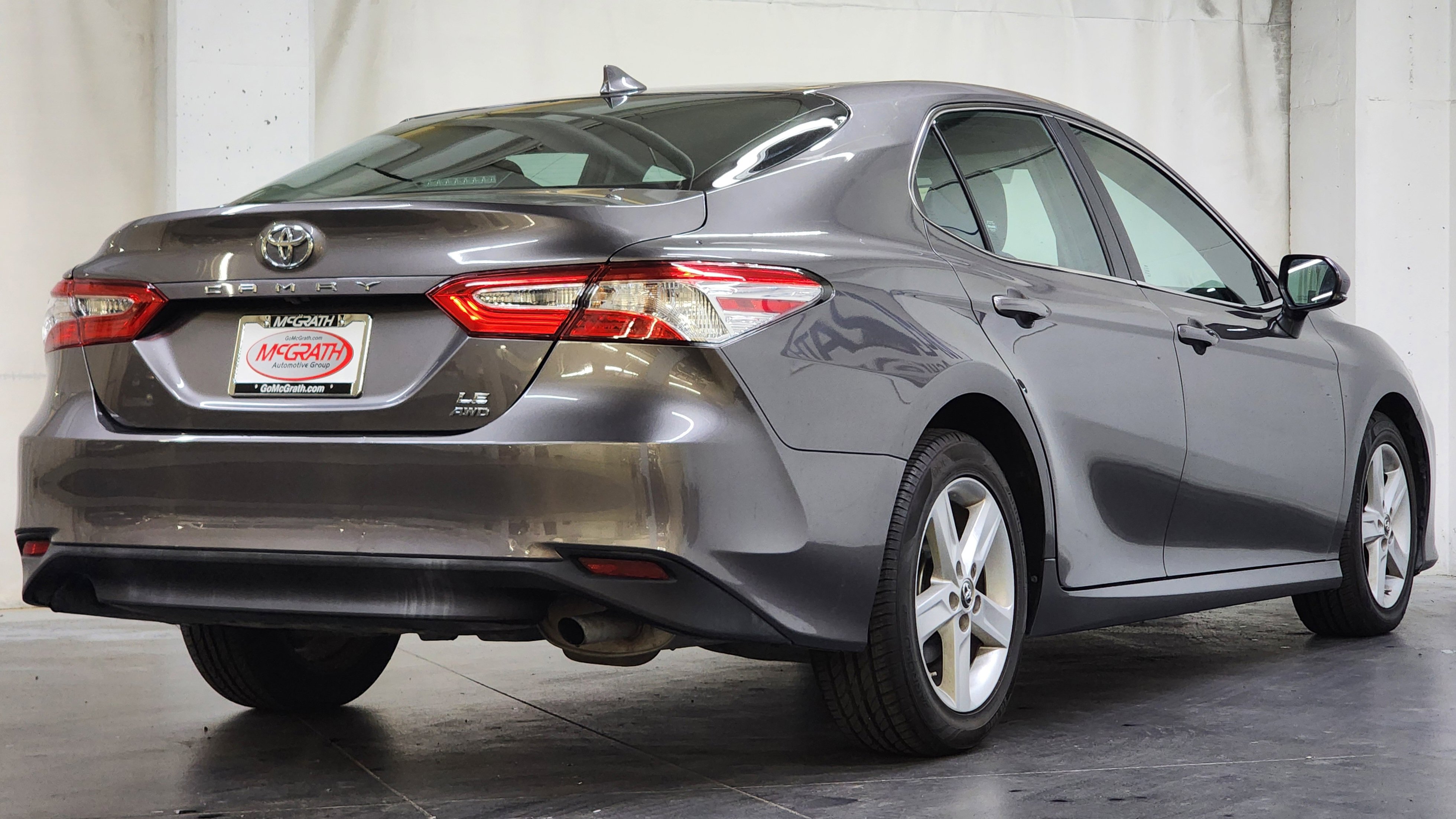 Used 2020 Toyota Camry LE w/ Convenience Package AWD/4WD image 5