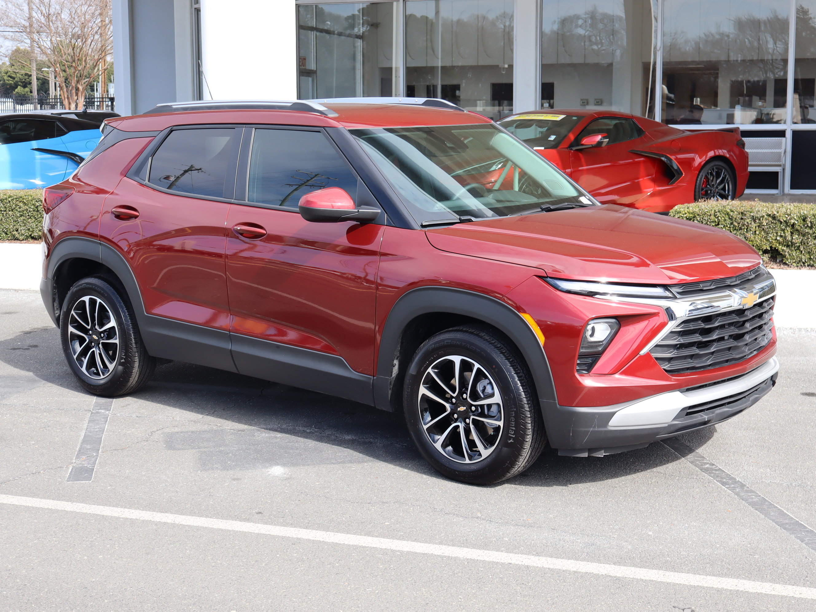 Certified 2025 Chevrolet TrailBlazer LT w/ Convenience Package image 2