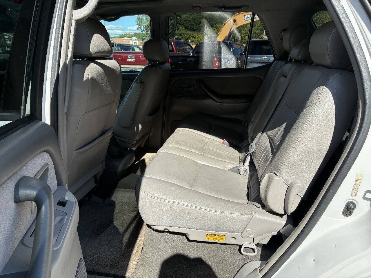 Used 2003 Toyota Sequoia SR5 w/ Preferred Pkg AWD/4WD image 14
