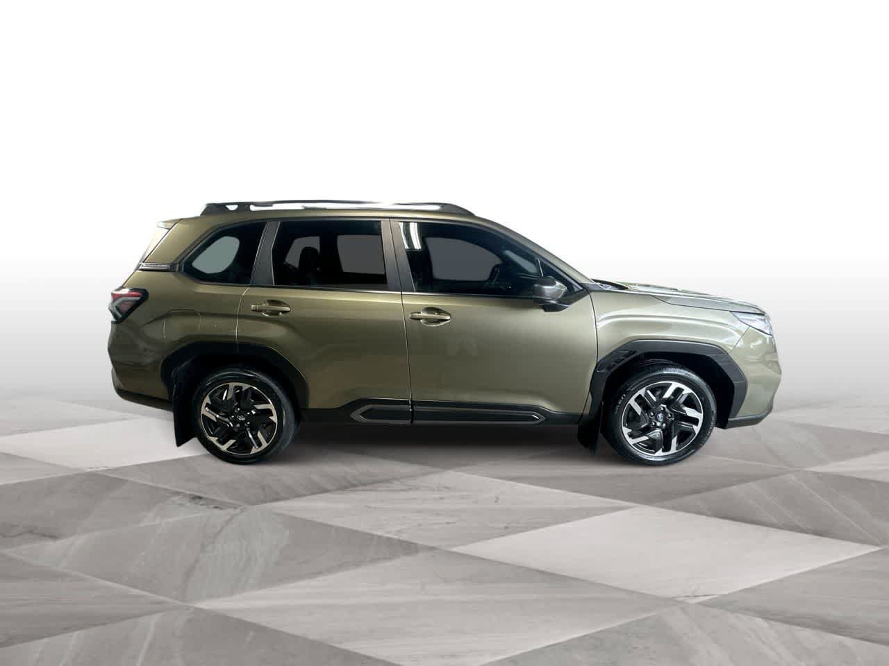 Used 2025 Subaru Forester Limited AWD/4WD image 9