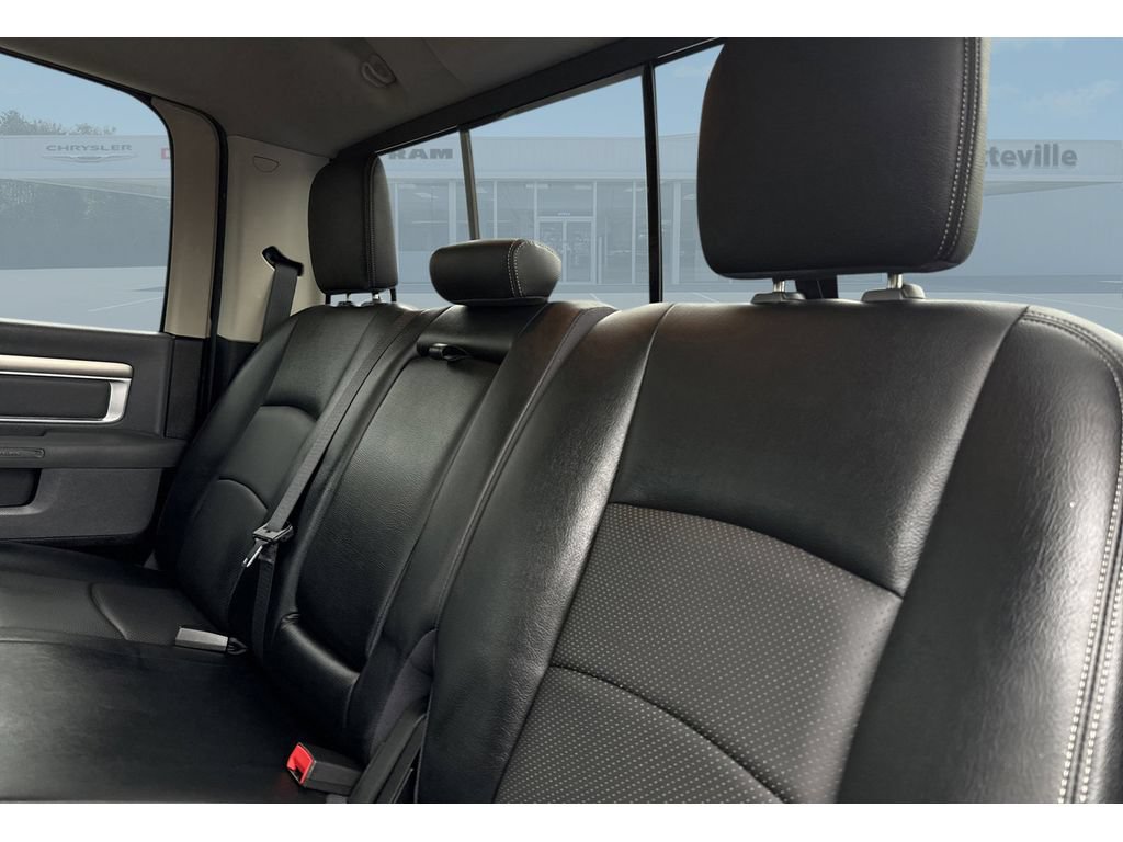 Used 2015 RAM 1500 Big Horn RWD image 14