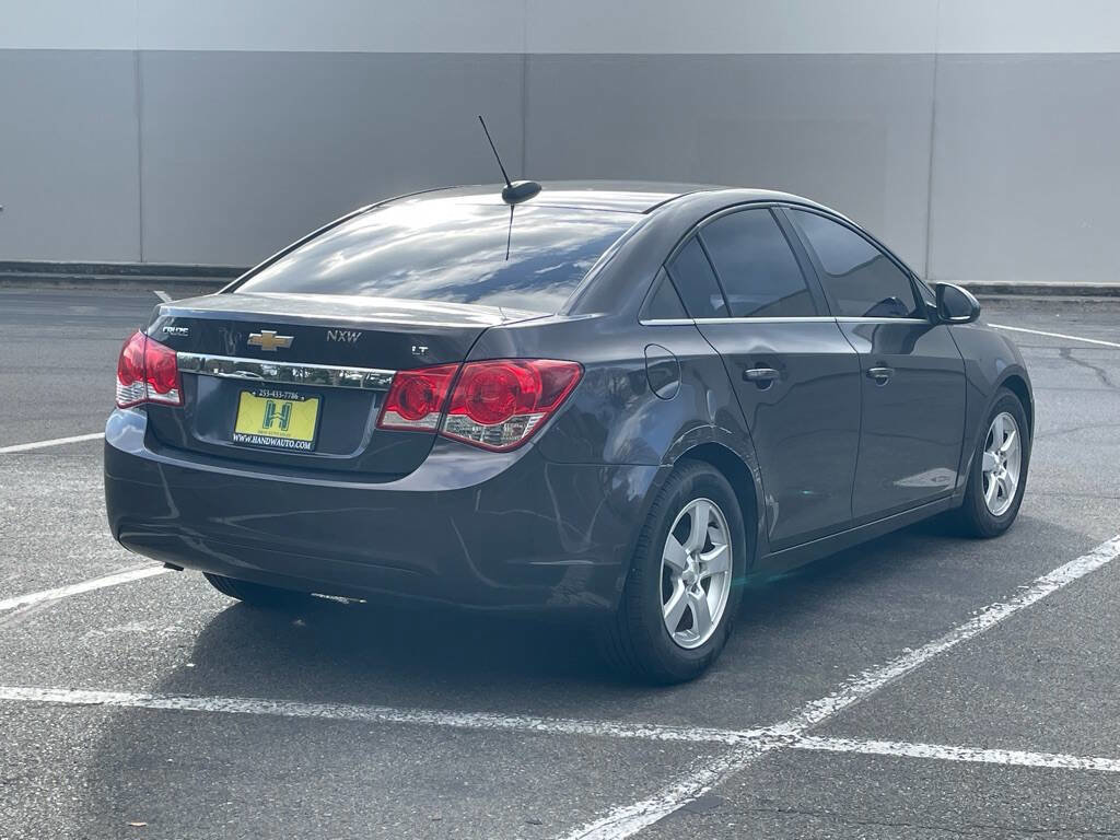 Used 2016 Chevrolet Cruze LT image 5